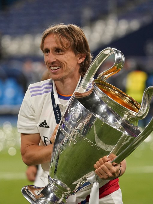 火箭拒老鹰25分逆转：格林32+11队史最年轻6000分 范乔丹21分