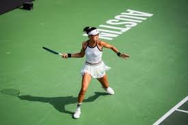 大谷翔平在 2024 赛季的平均击球初速高达 103 英里，位居全联盟榜首