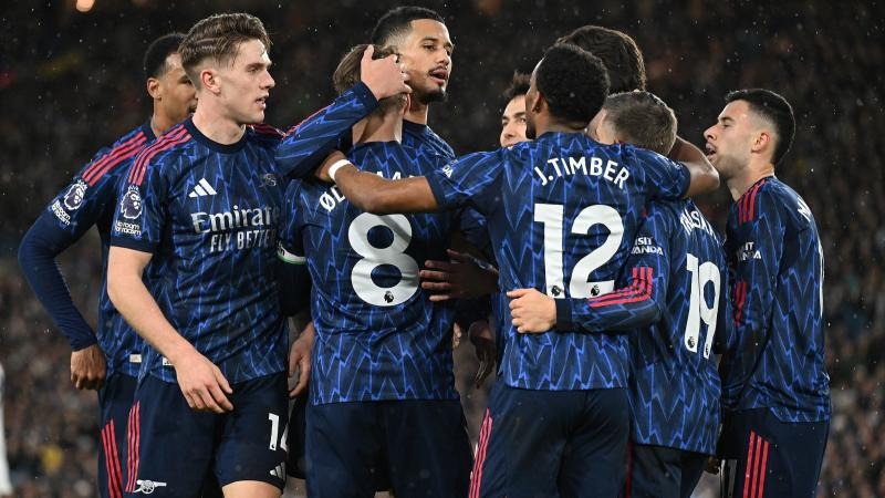 记者：前海港外援奇塔迪尼上海旅游期间专程重返俱乐部拜访